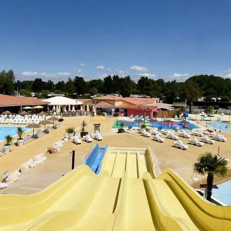 Mobile 64528 Tybreizh Holidays In Les Charmettes 4 Star Without Fun Pass Ле-Мат