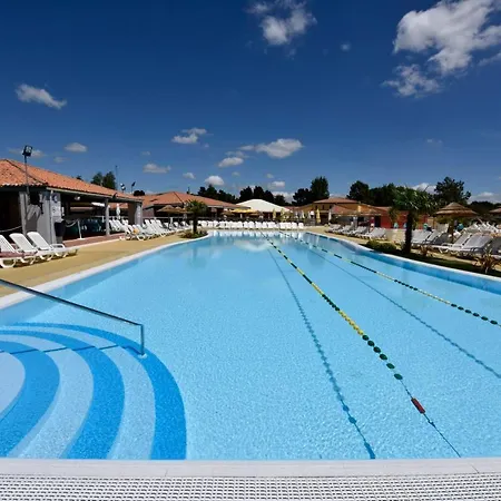 Дом отдыха Mobile 64528 Tybreizh Holidays In Les Charmettes 4 Star Without Fun Pass Ле-Мат